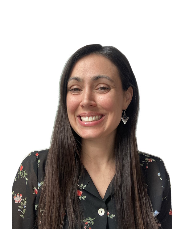 Portrait de Marie-Lou La Barre, orthopédagogue dynamique de La Classe de ClaudiA+, dédiée au développement scolaire et personnel des jeunes